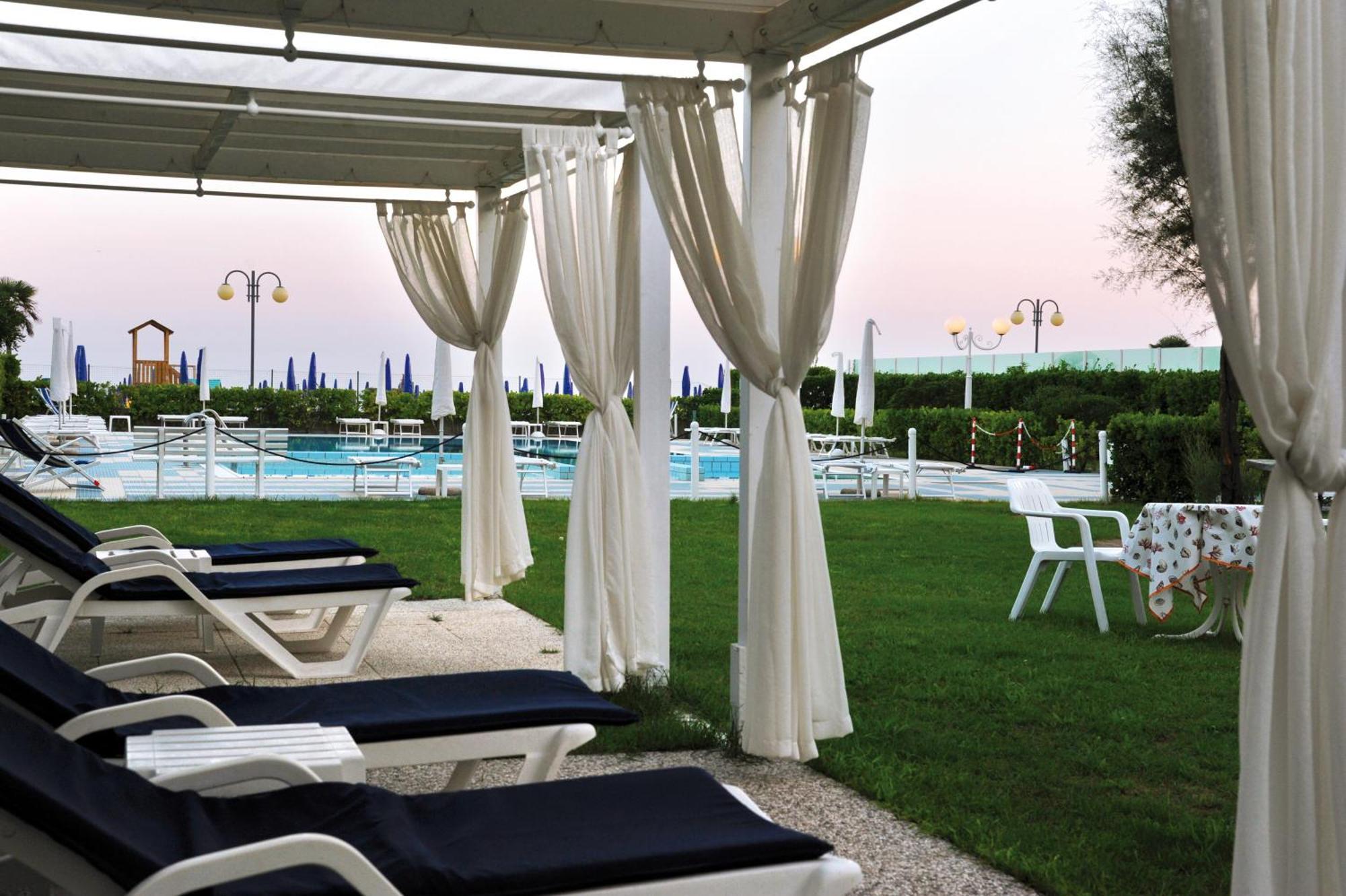 Hotel Beny Lido di Jesolo Exterior photo
