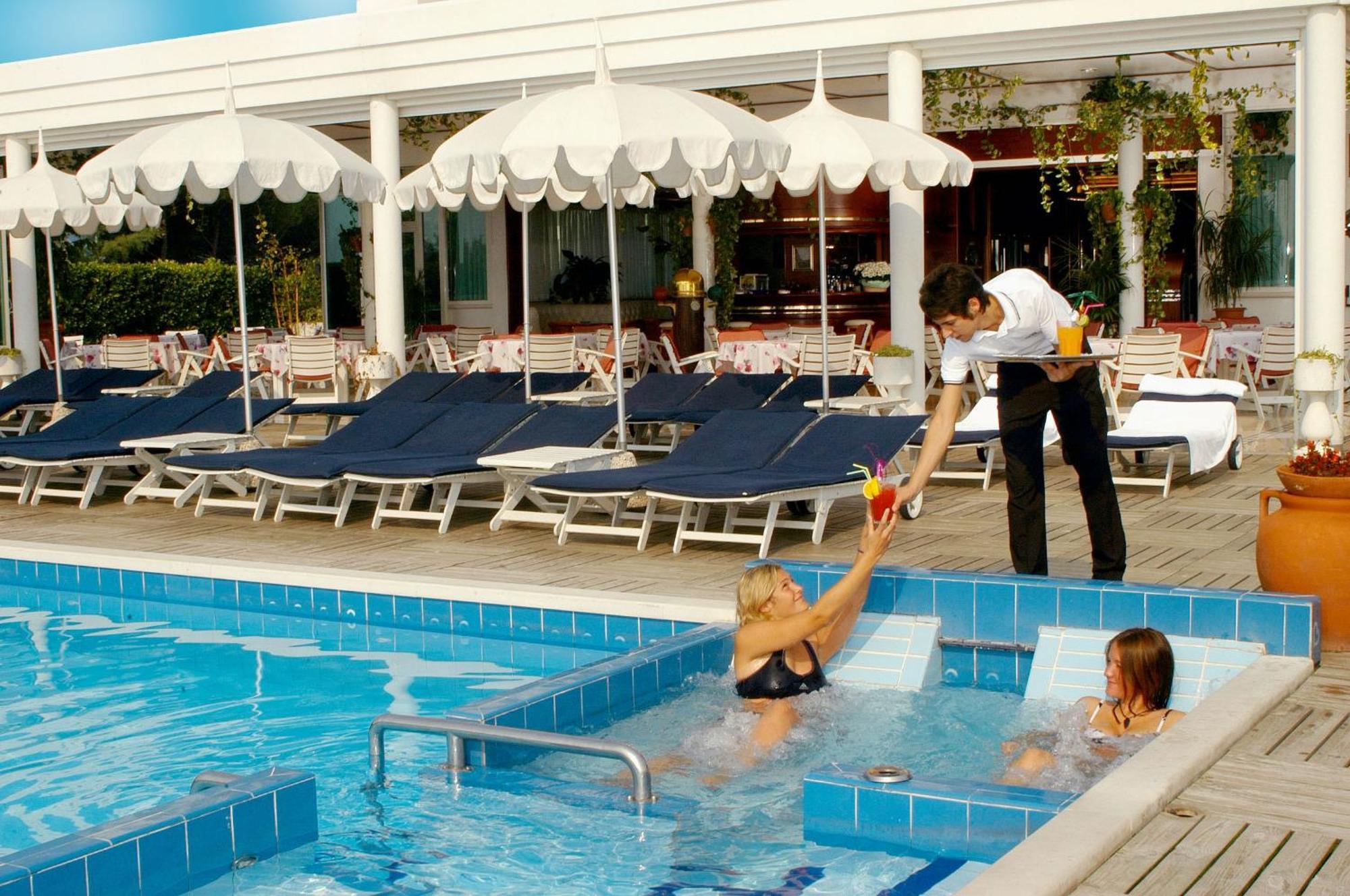 Hotel Beny Lido di Jesolo Exterior photo